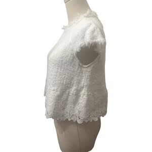 Zara Women’s white frayed embroidered top  size M